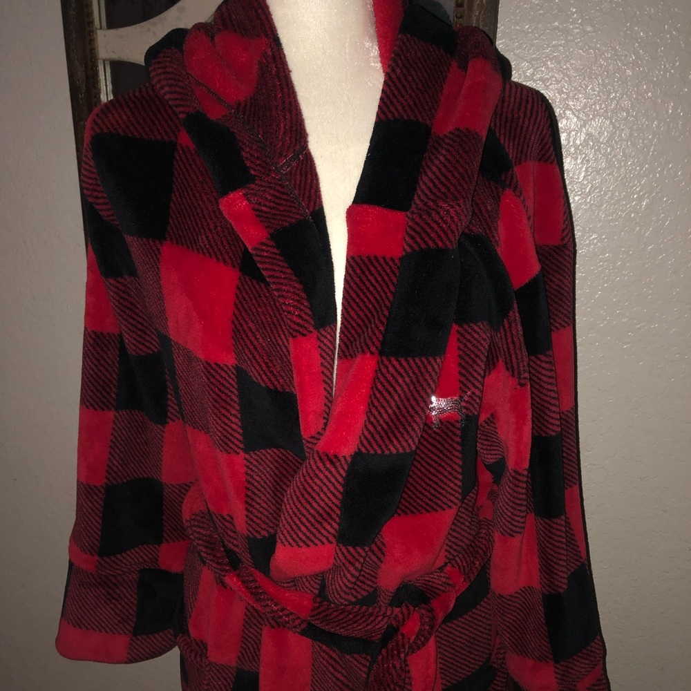 VS Buffalo print robe